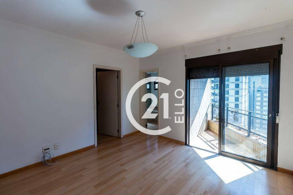 Apartamento para alugar com 3 quartos, 240m² - Foto 19