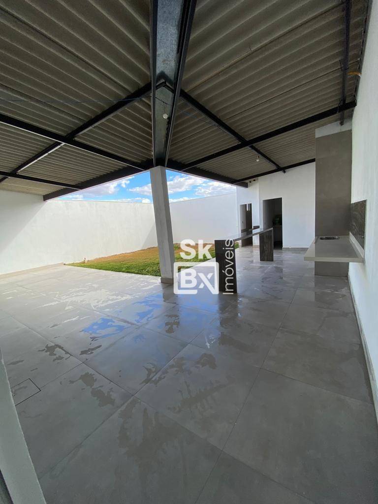 Casa à venda com 2 quartos, 170m² - Foto 8