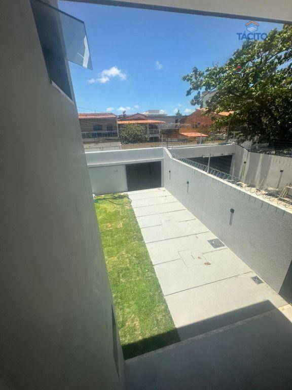 Casa, 4 quartos, 142 m² - Foto 1