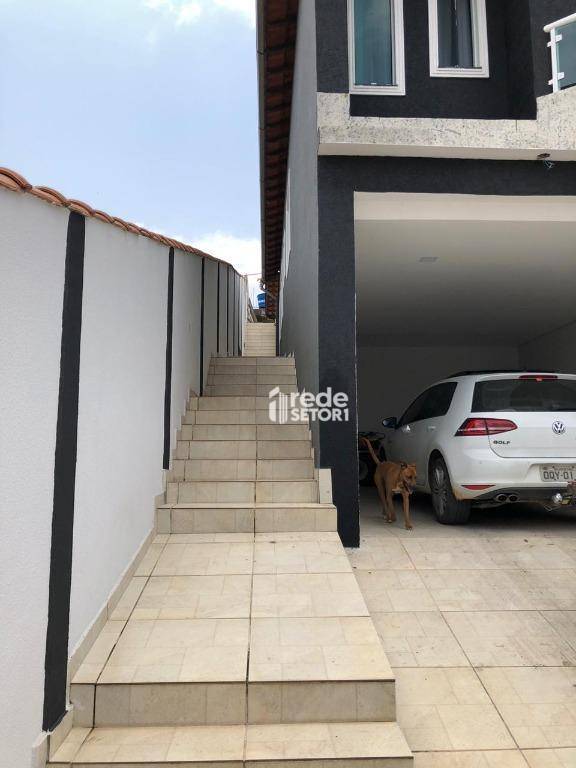 Casa à venda com 3 quartos, 180m² - Foto 4