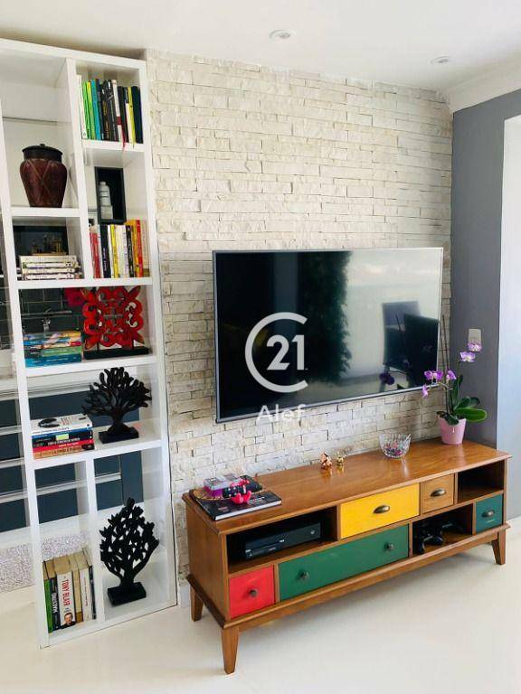 Apartamento à venda com 2 quartos, 62m² - Foto 5