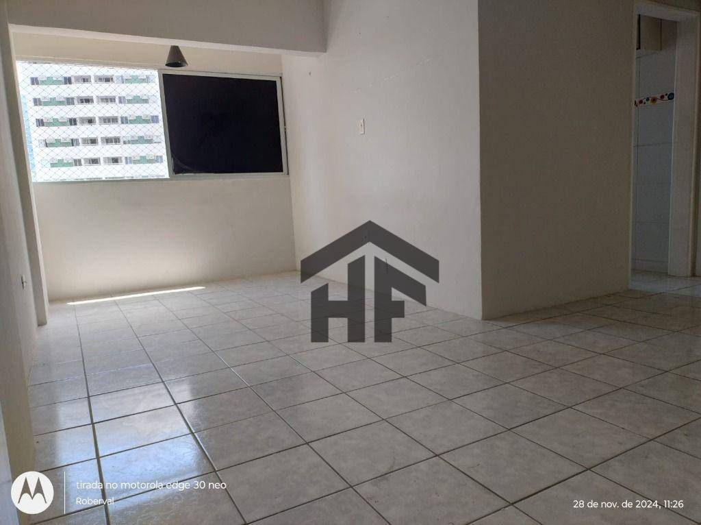 Apartamento à venda com 1 quarto, 42m² - Foto 3