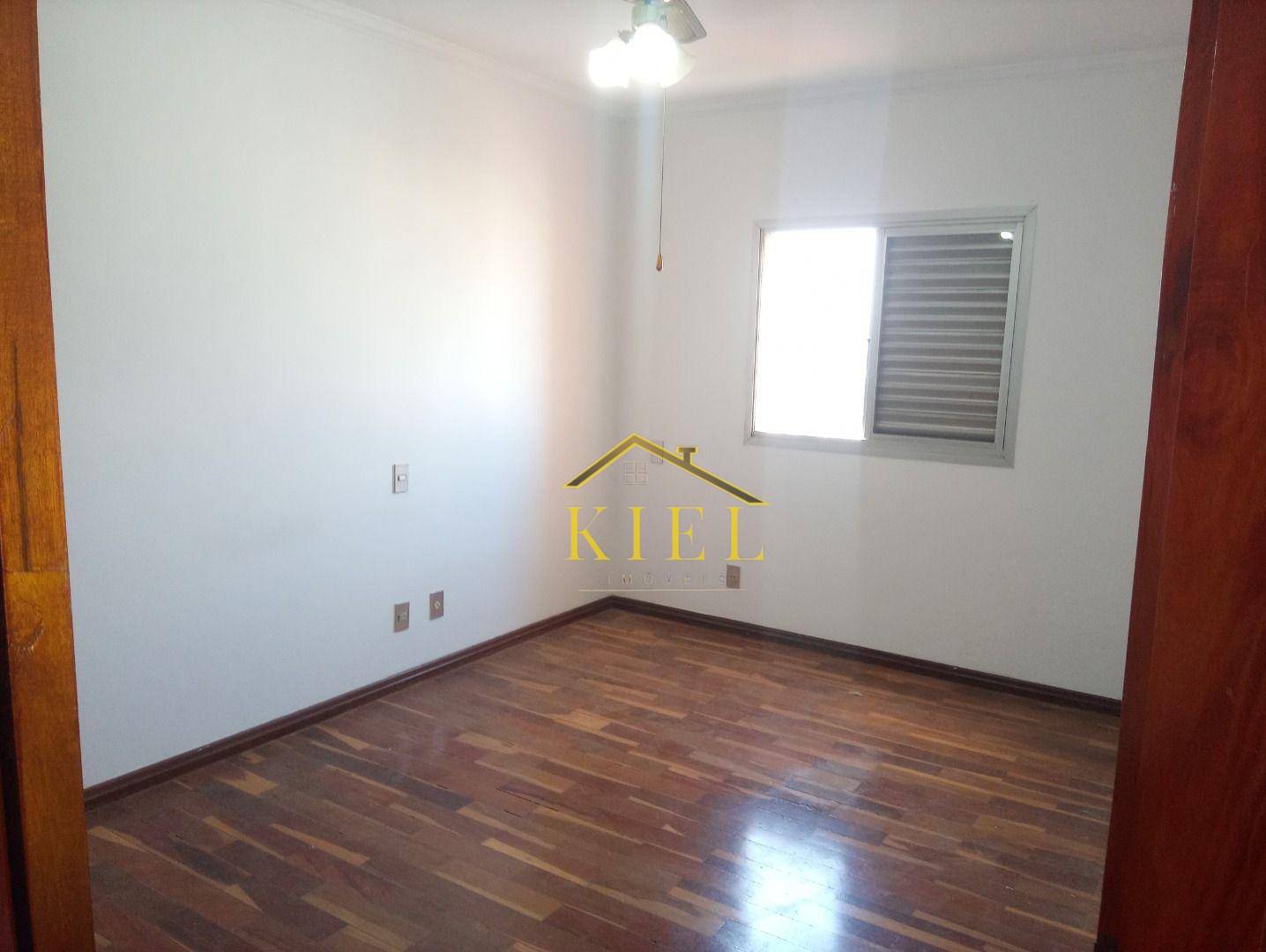 Apartamento à venda com 3 quartos, 150m² - Foto 27