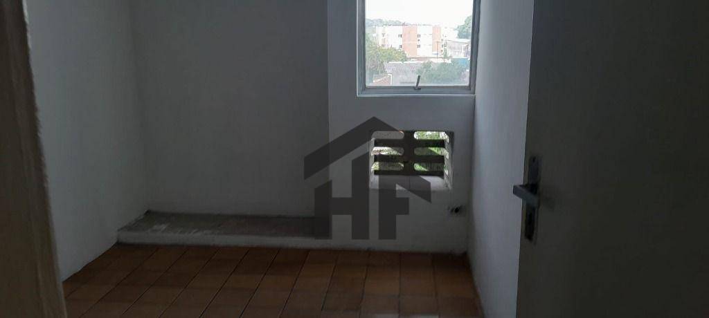 Apartamento à venda com 2 quartos, 80m² - Foto 6