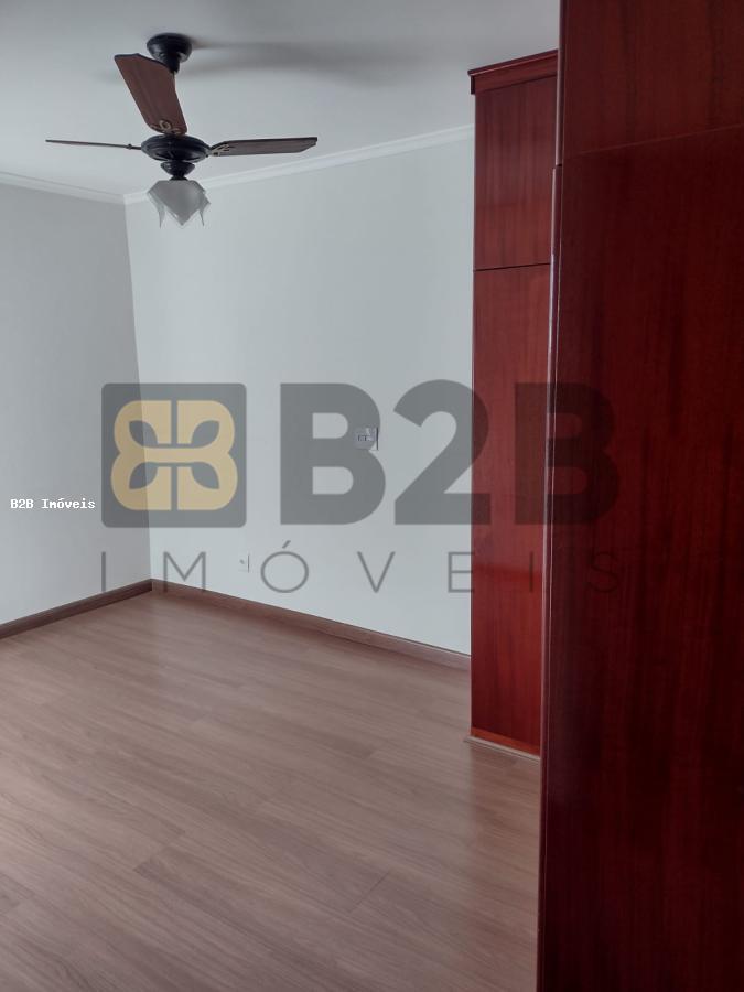 Apartamento à venda com 3 quartos, 128m² - Foto 25