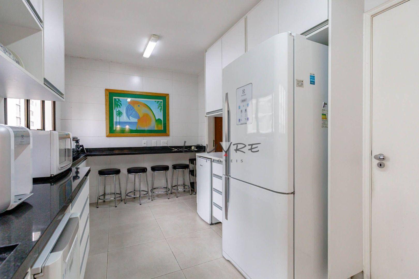 Apartamento à venda com 4 quartos, 195m² - Foto 20