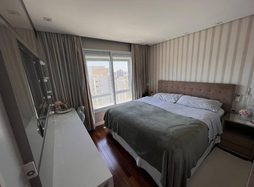 Apartamento à venda com 3 quartos, 142m² - Foto 8