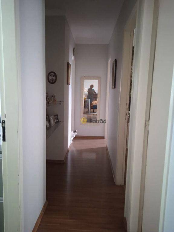 Apartamento à venda com 3 quartos, 97m² - Foto 27