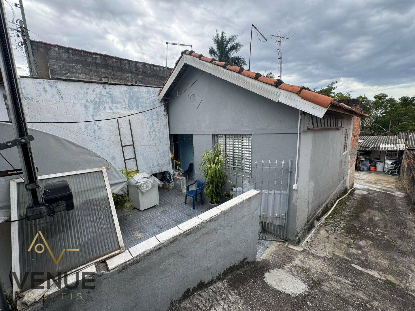 Casa à venda com 6 quartos, 150m² - Foto 12