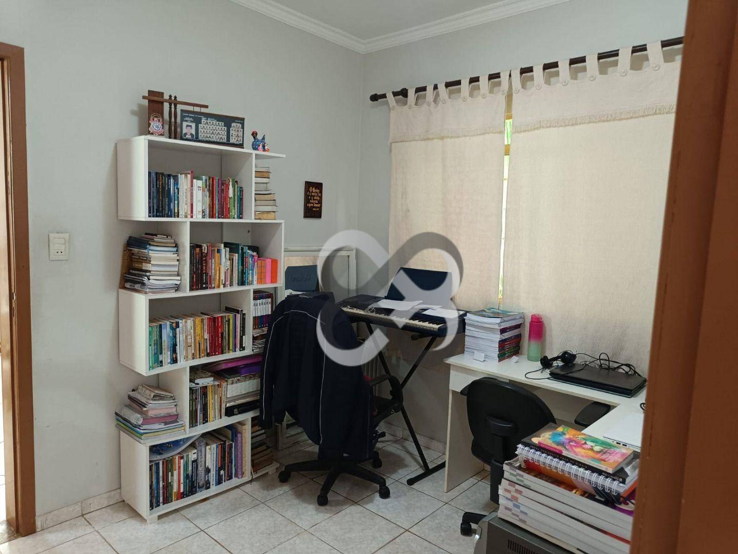 Casa à venda com 4 quartos, 217m² - Foto 18