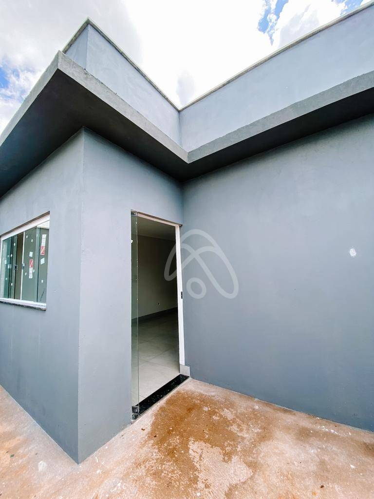 Casa à venda com 2 quartos, 64m² - Foto 11