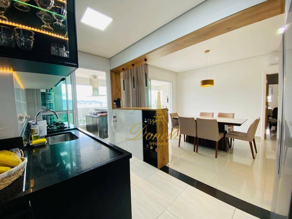 Apartamento à venda com 4 quartos, 133m² - Foto 3