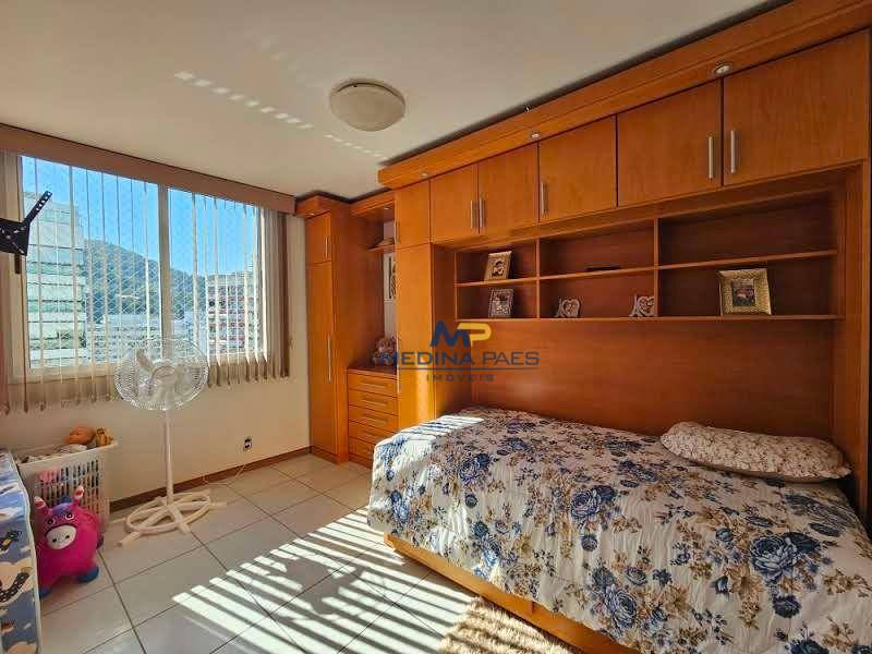 Apartamento à venda com 2 quartos, 75m² - Foto 14