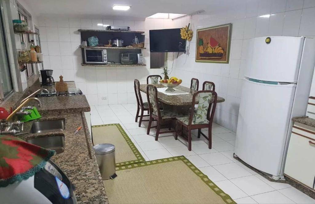 Sobrado à venda com 4 quartos, 350m² - Foto 6