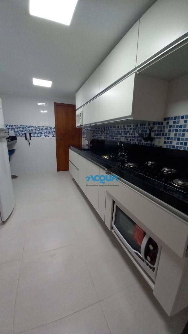 Apartamento à venda com 3 quartos, 135m² - Foto 3