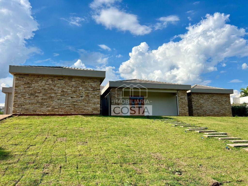 Casa de Condomínio à venda com 4 quartos, 600m² - Foto 1