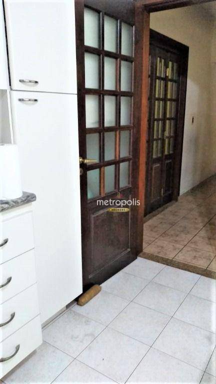 Sobrado à venda com 3 quartos, 303m² - Foto 12