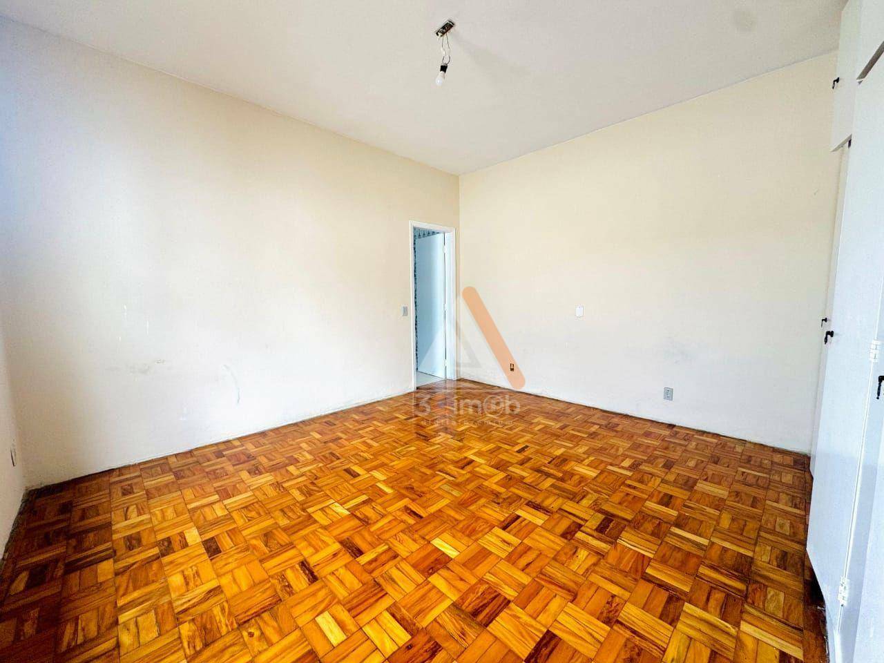 Casa à venda com 2 quartos, 137m² - Foto 9