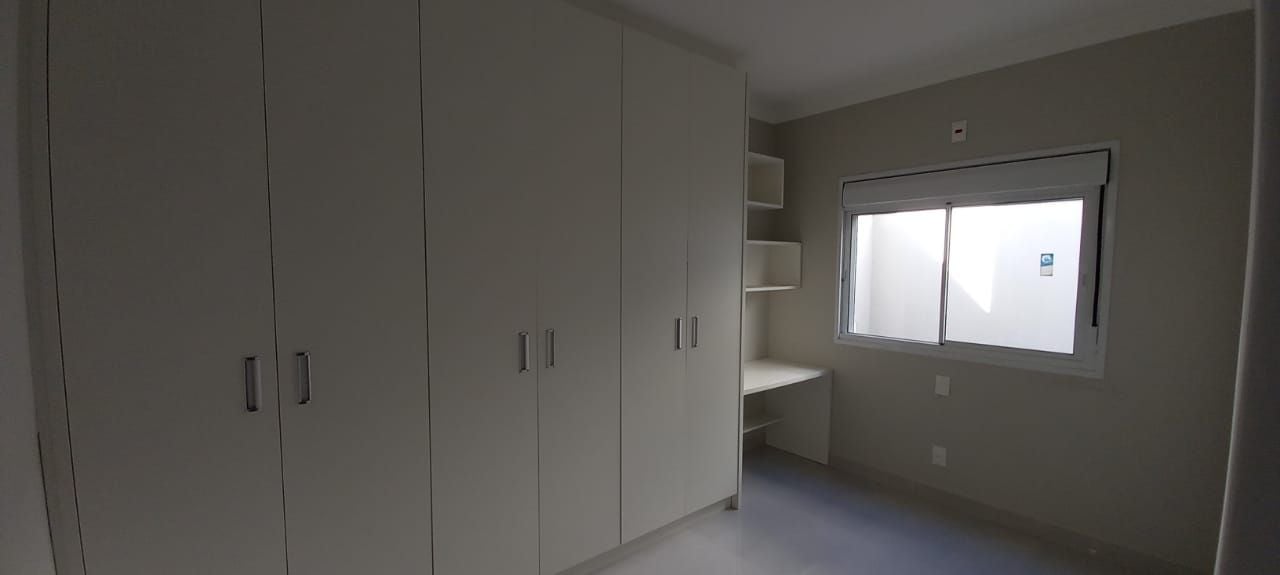 Casa para alugar com 3 quartos, 133m² - Foto 9