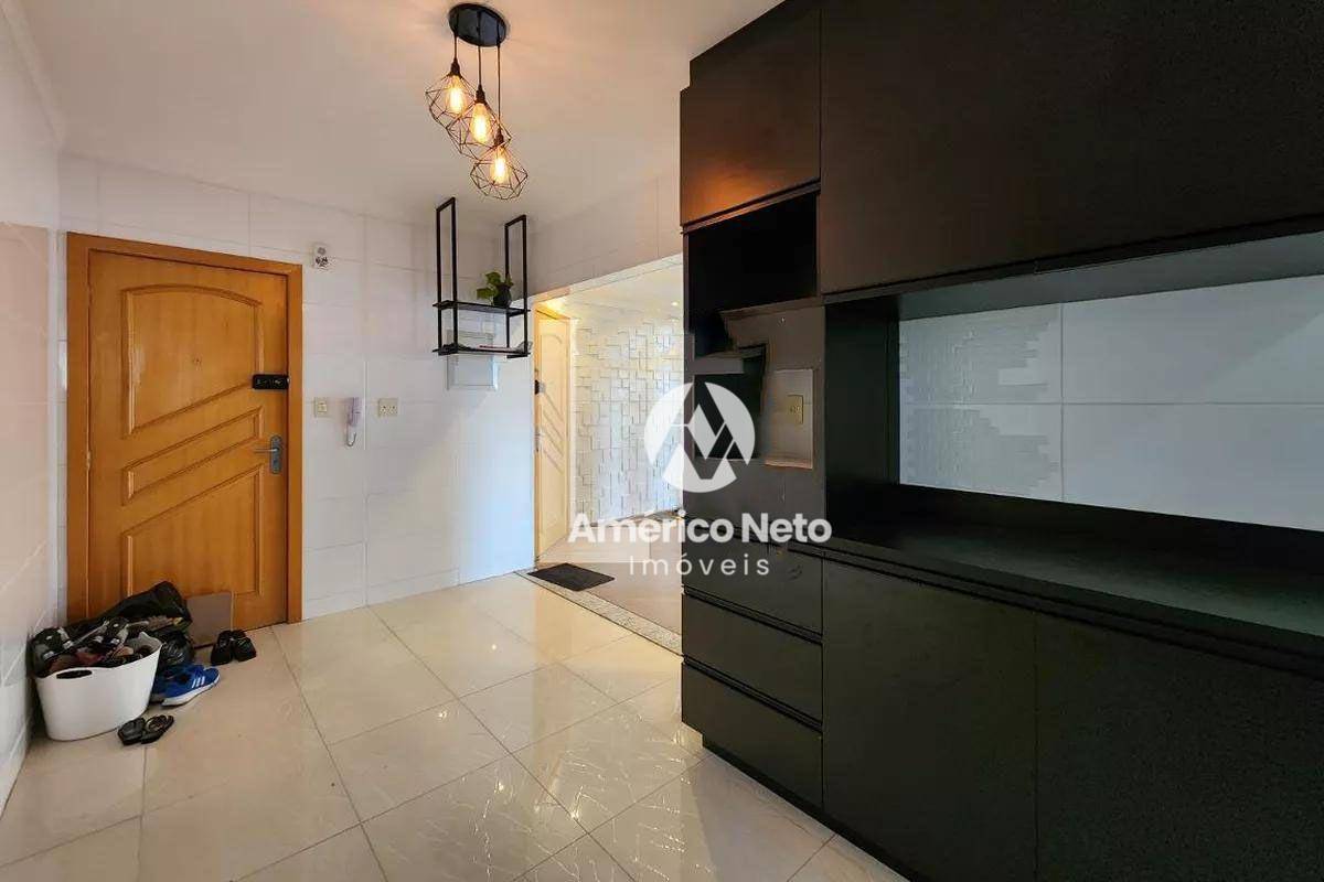 Apartamento à venda com 3 quartos, 121m² - Foto 10