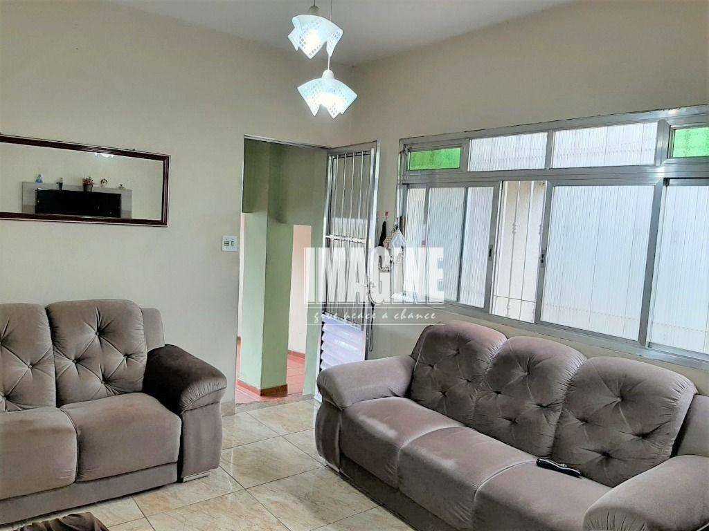 Casa à venda com 2 quartos, 250m² - Foto 4