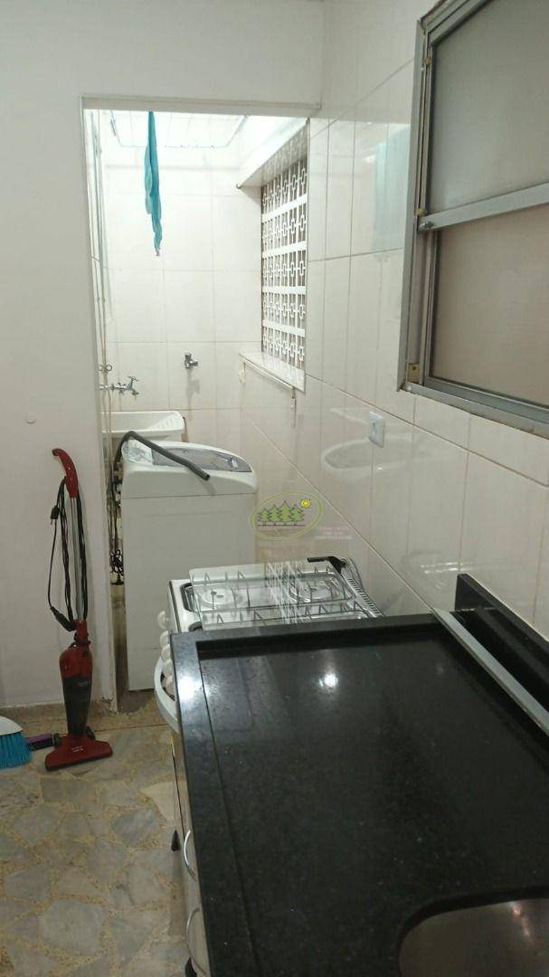 Apartamento para alugar com 1 quarto, 50m² - Foto 12