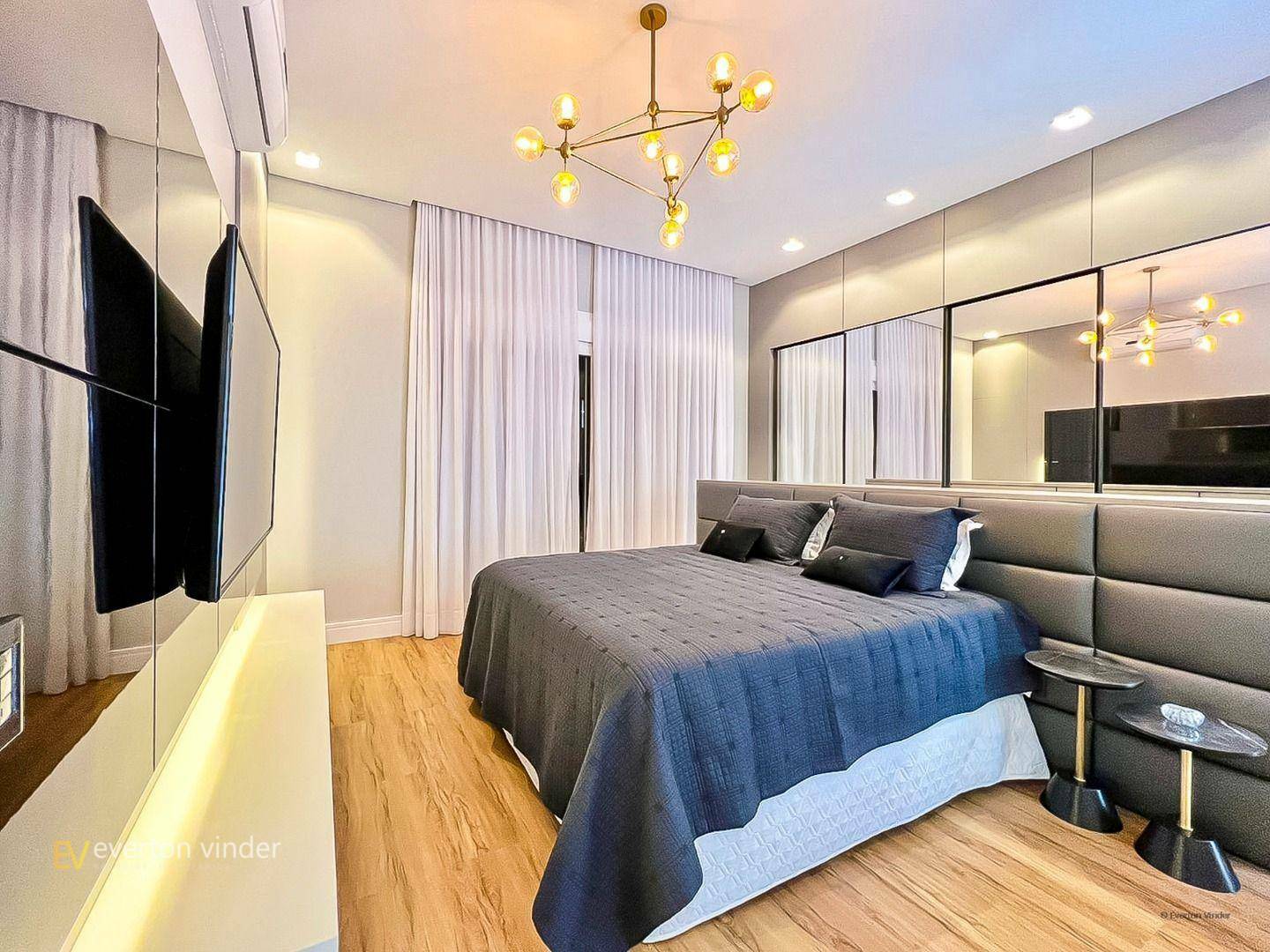 Sobrado à venda com 4 quartos, 350m² - Foto 34