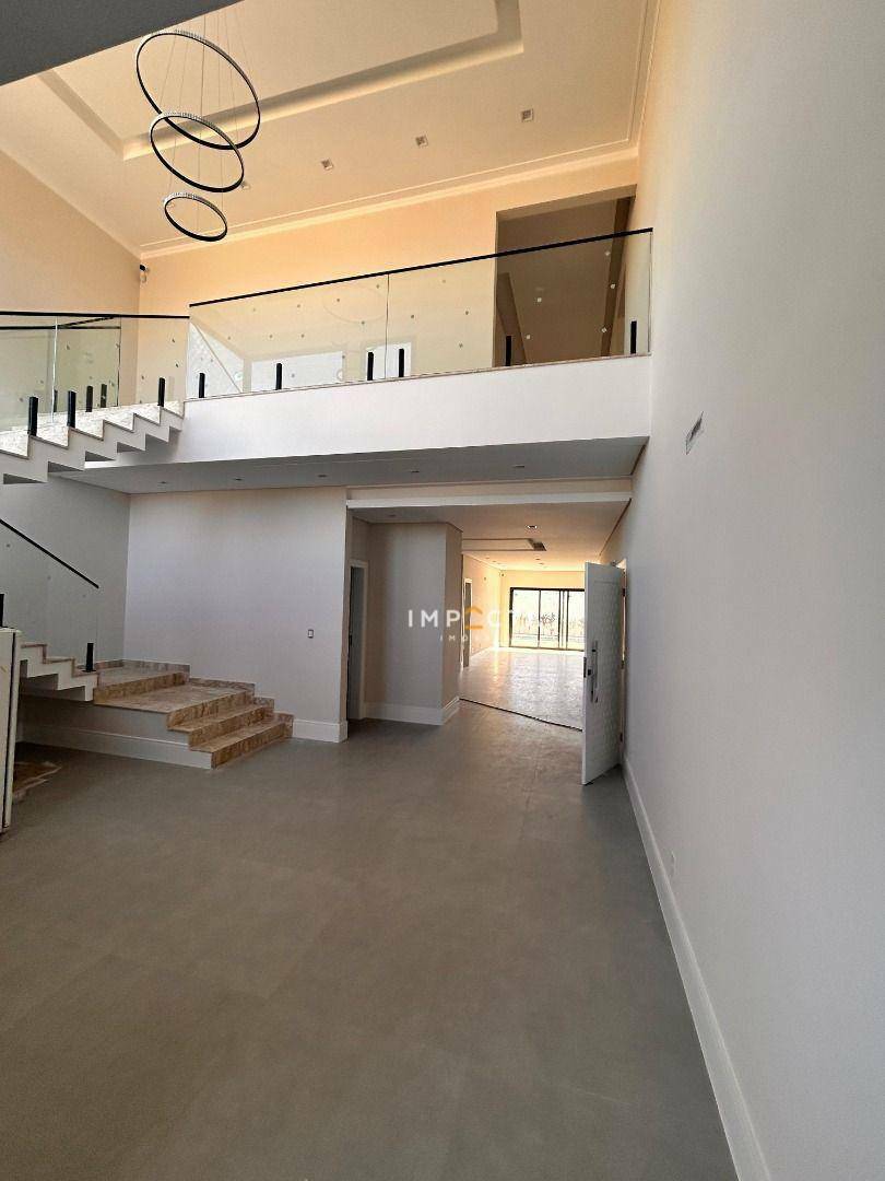 Casa à venda com 4 quartos, 385m² - Foto 2