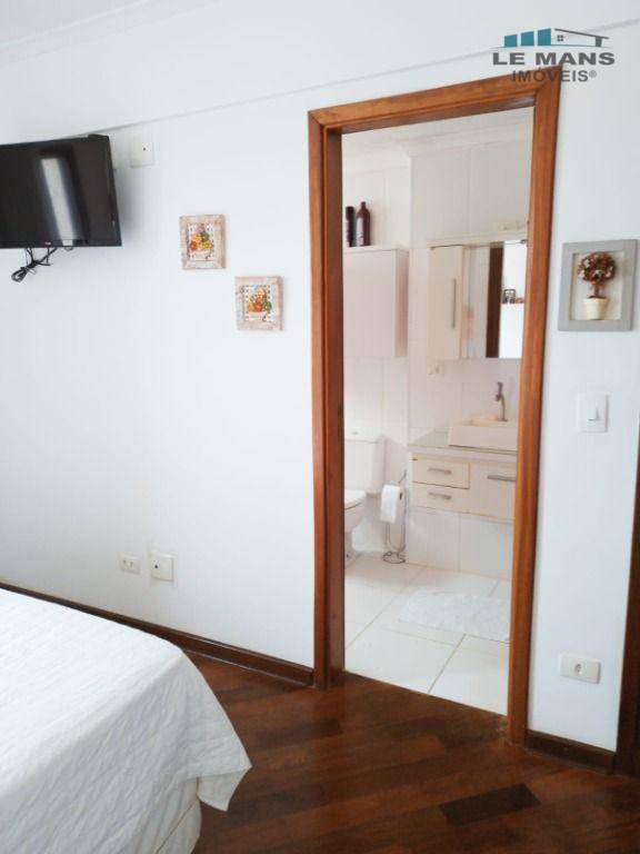 Apartamento à venda com 3 quartos, 112m² - Foto 17