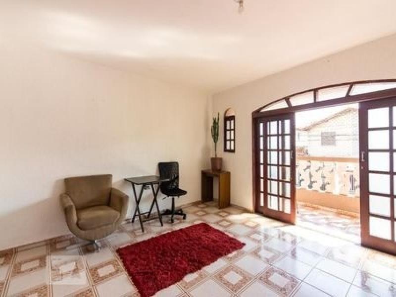 Apartamento à venda com 2 quartos, 62m² - Foto 1