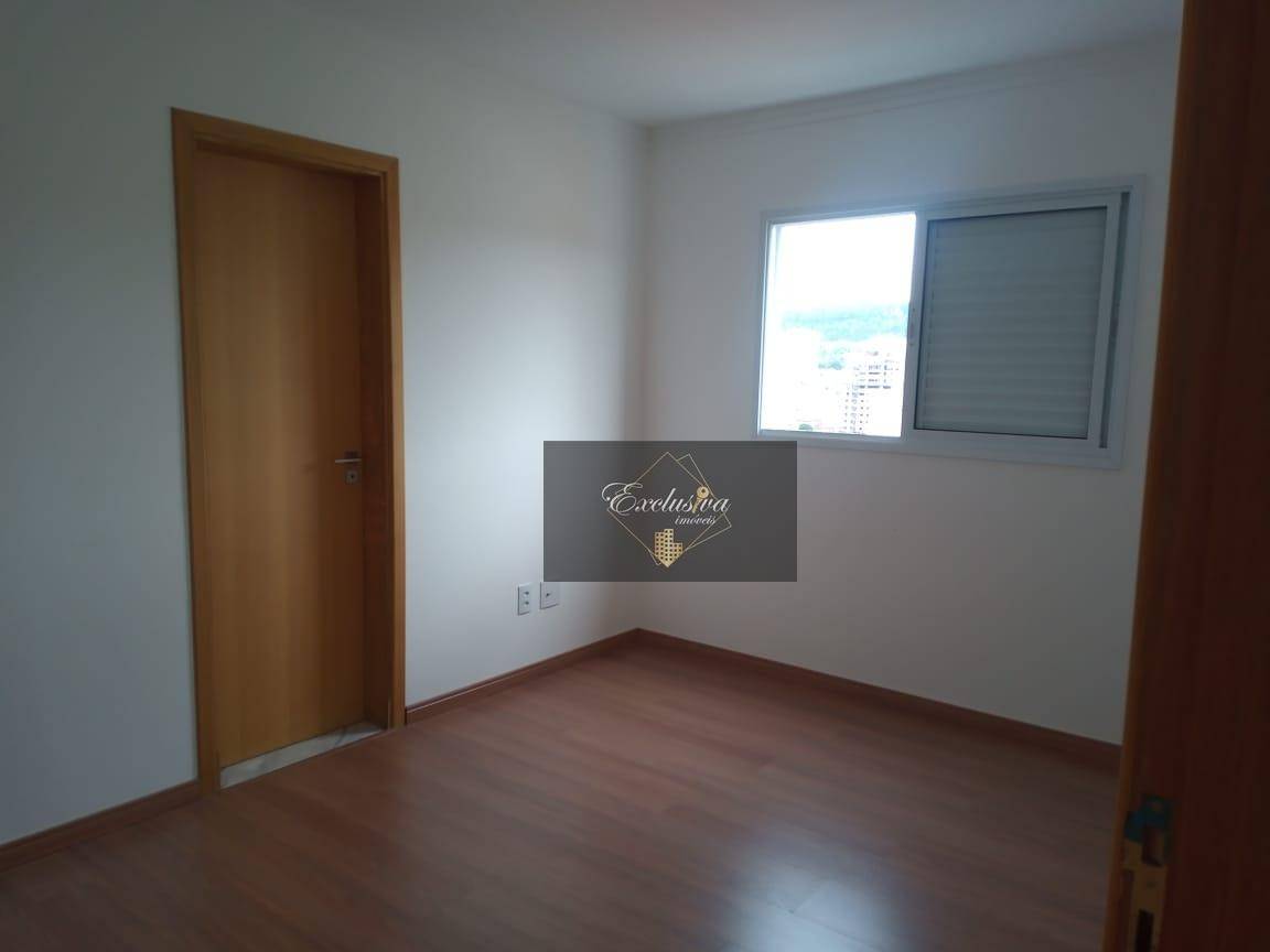 Apartamento à venda com 3 quartos, 141m² - Foto 19