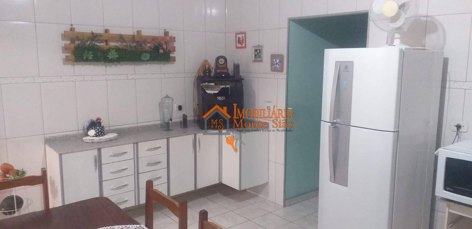 Casa à venda com 3 quartos, 180m² - Foto 16