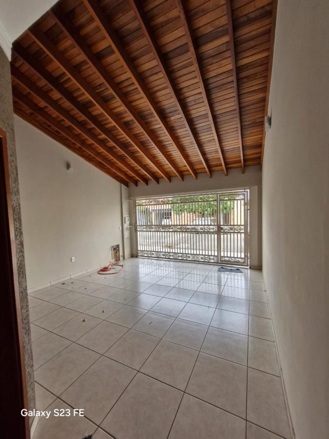 Casa à venda com 2 quartos, 115m² - Foto 3