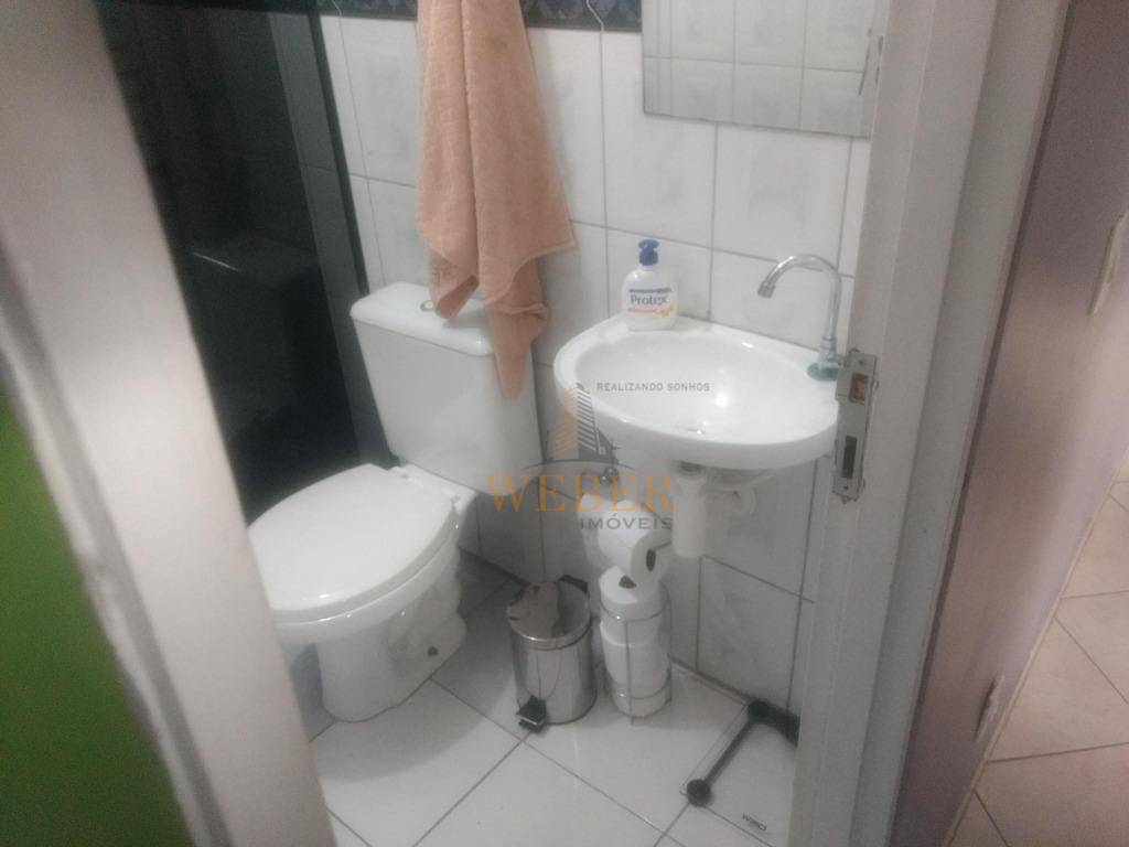 Apartamento à venda com 2 quartos, 62m² - Foto 15