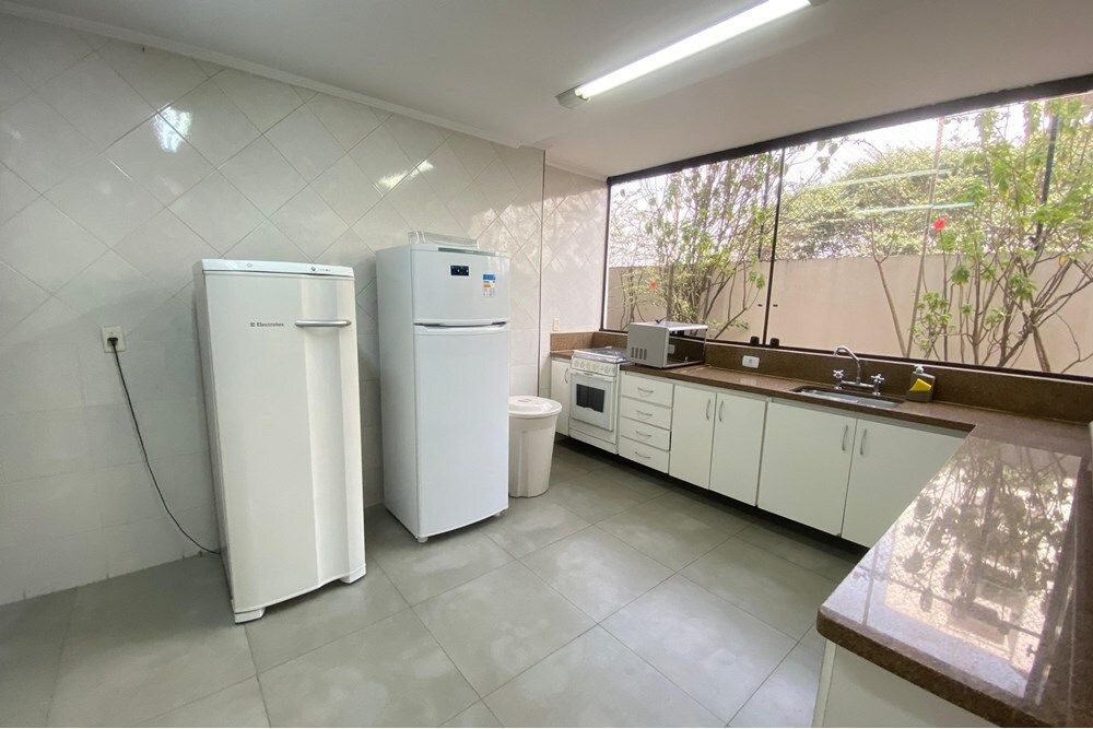 Apartamento à venda com 3 quartos, 185m² - Foto 11