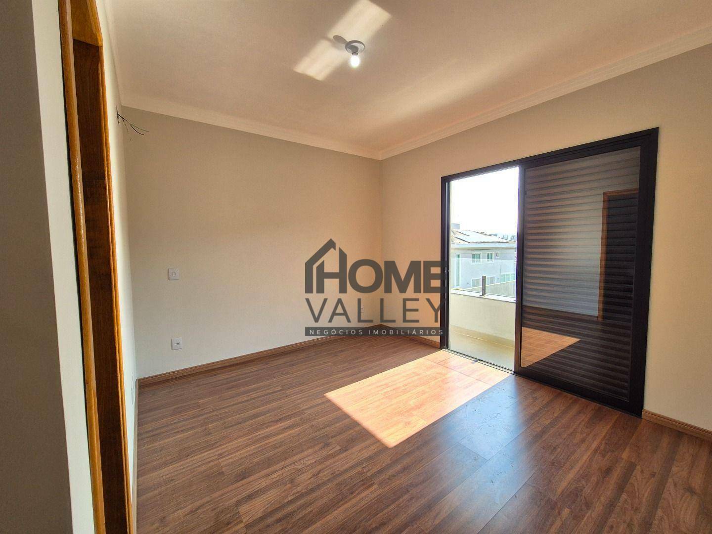 Casa de Condomínio à venda com 3 quartos, 200m² - Foto 9