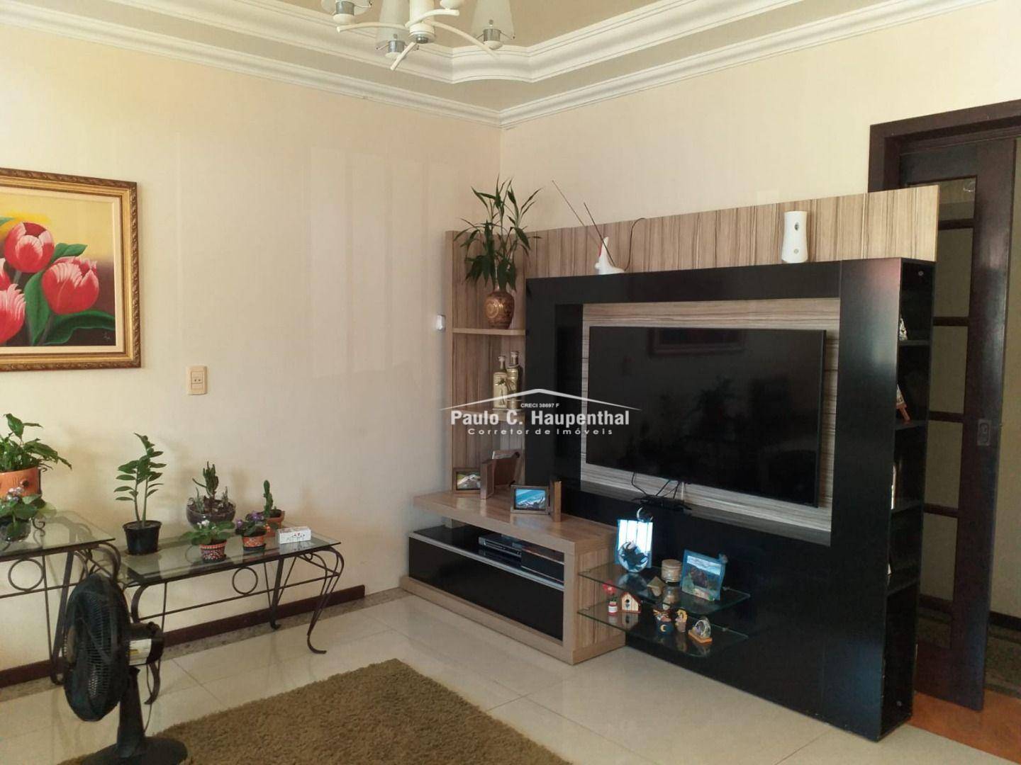 Casa à venda com 3 quartos, 220m² - Foto 14