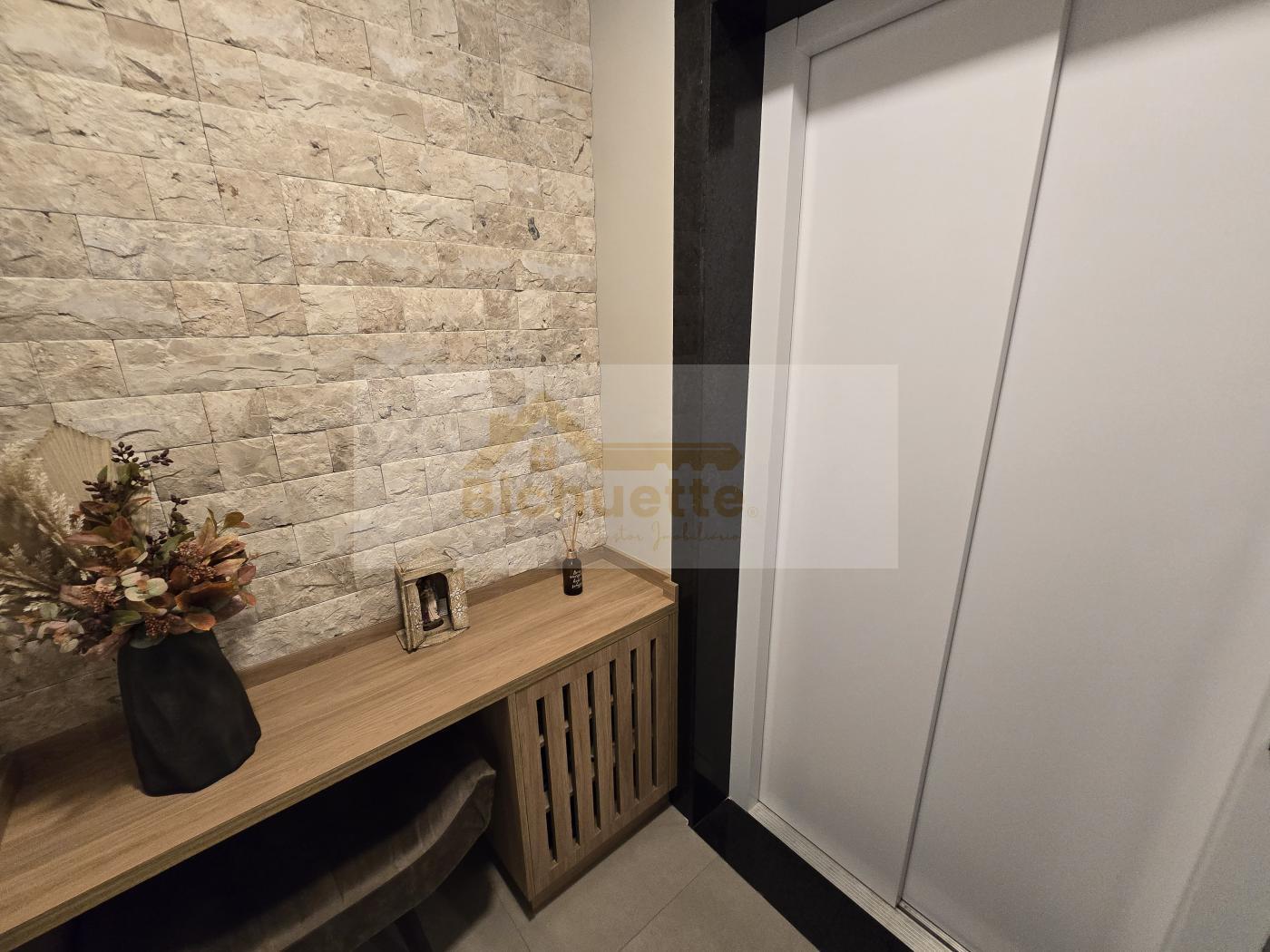 Apartamento à venda com 3 quartos, 155m² - Foto 2