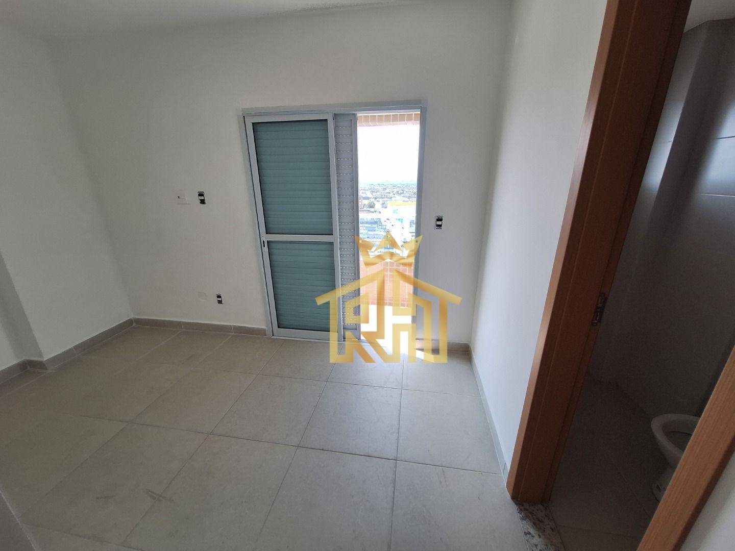 Apartamento à venda com 2 quartos, 70m² - Foto 13