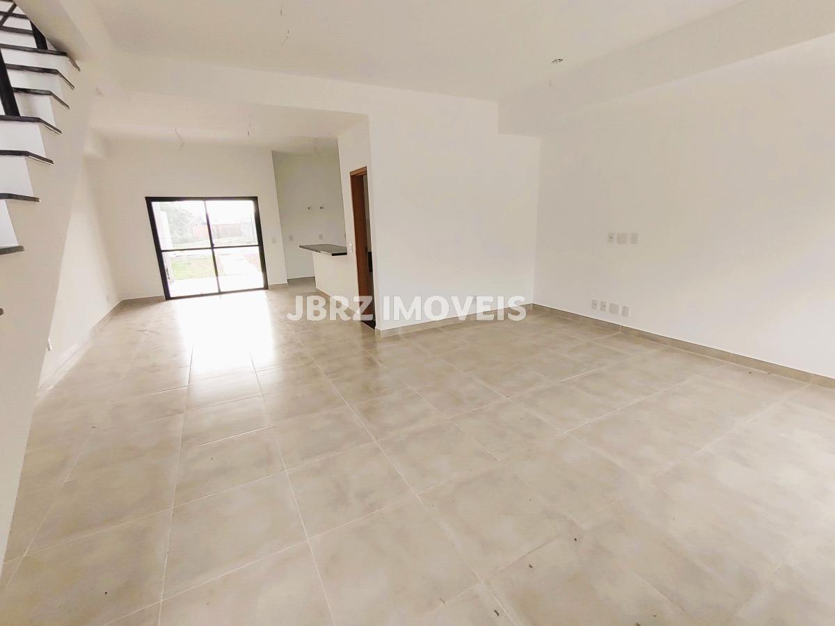 Casa à venda com 3 quartos, 186m² - Foto 2