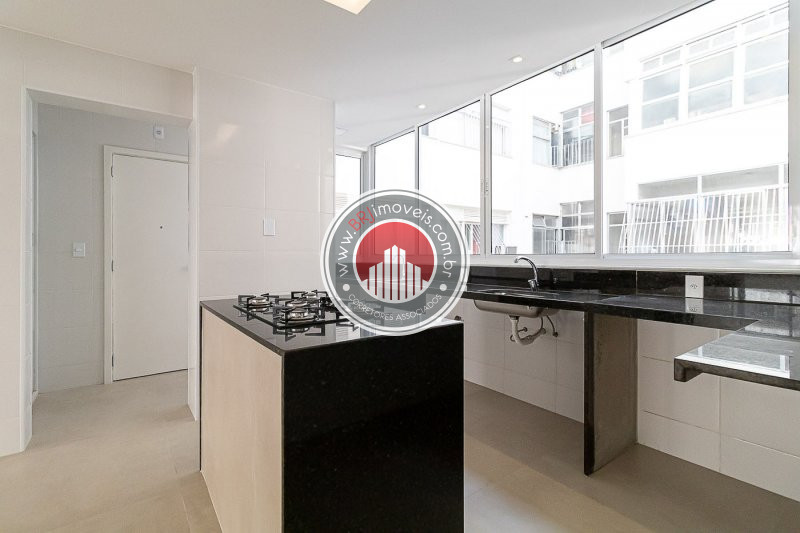 Apartamento à venda com 4 quartos, 155m² - Foto 1