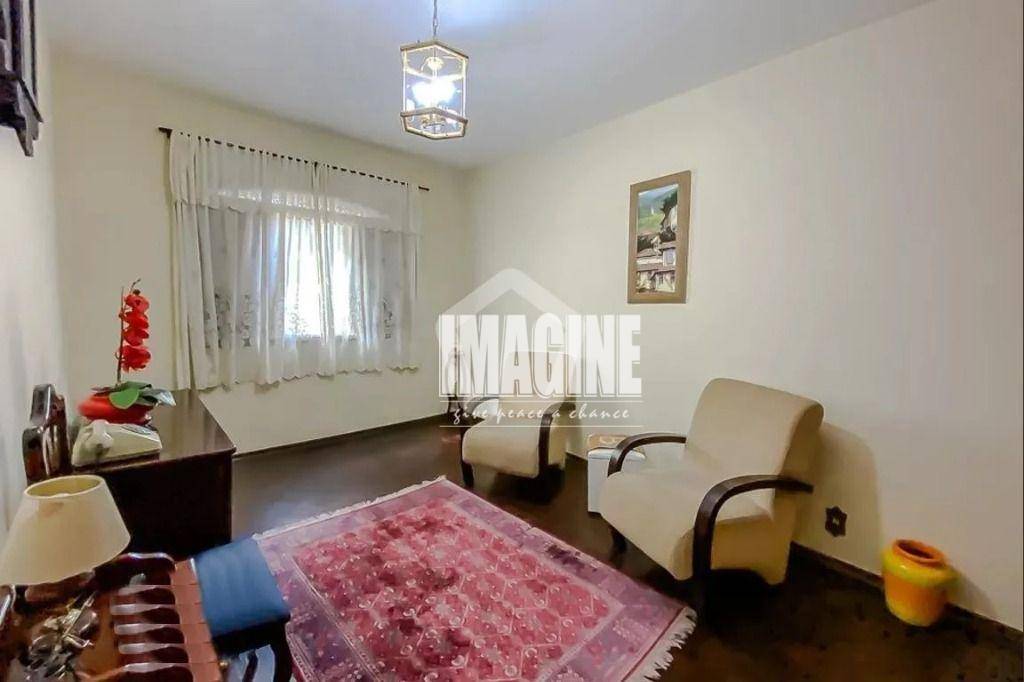 Sobrado à venda com 6 quartos, 400m² - Foto 12