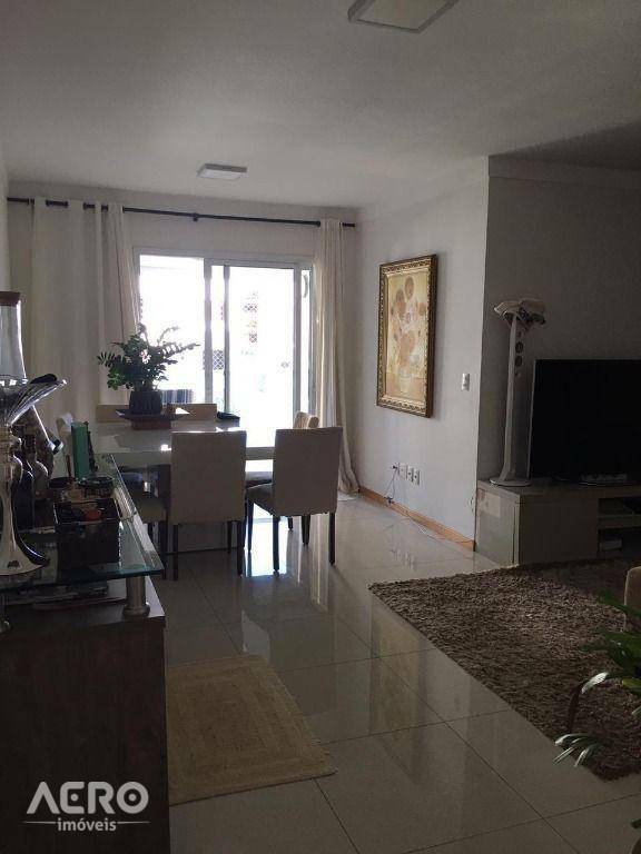 Apartamento à venda com 3 quartos, 112m² - Foto 5