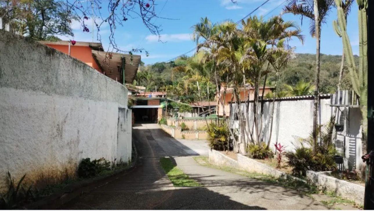 Chácara à venda com 2 quartos, 3400m² - Foto 7