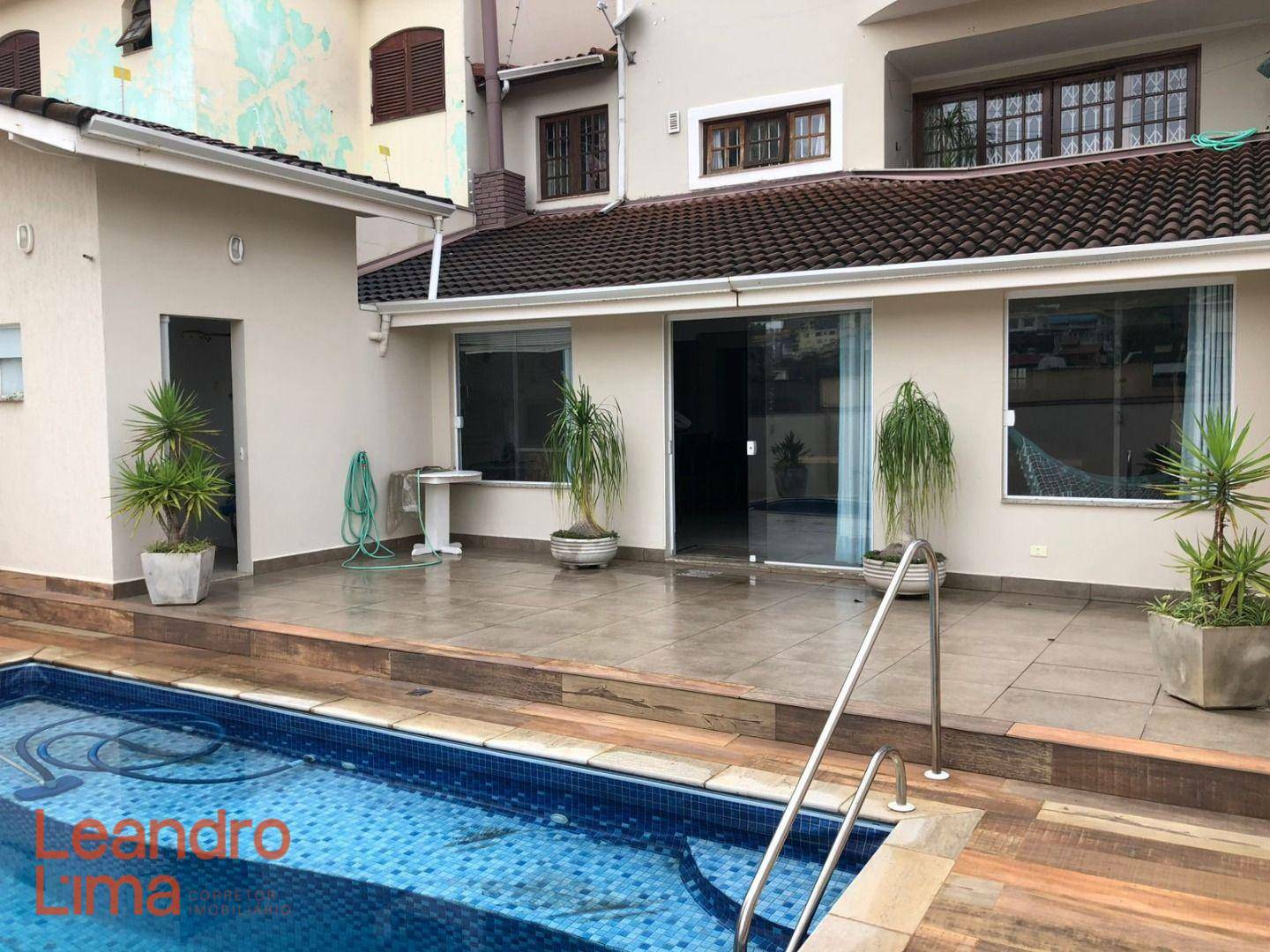 Casa à venda com 4 quartos, 430m² - Foto 20