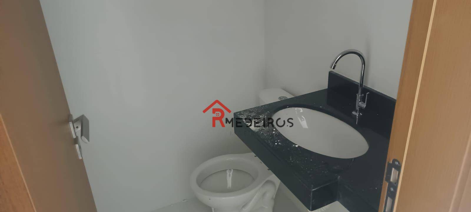 Apartamento à venda com 2 quartos, 85m² - Foto 17