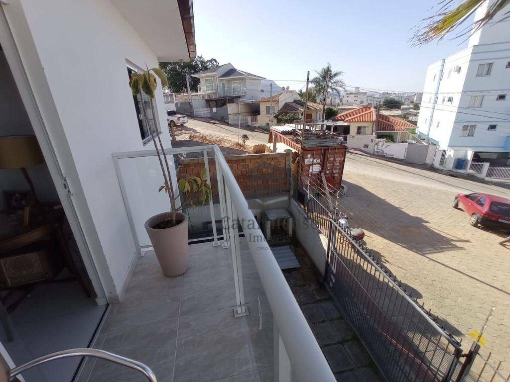 Casa à venda com 3 quartos, 117m² - Foto 13