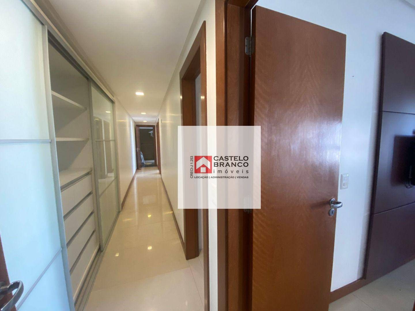 Apartamento à venda com 4 quartos, 386m² - Foto 13