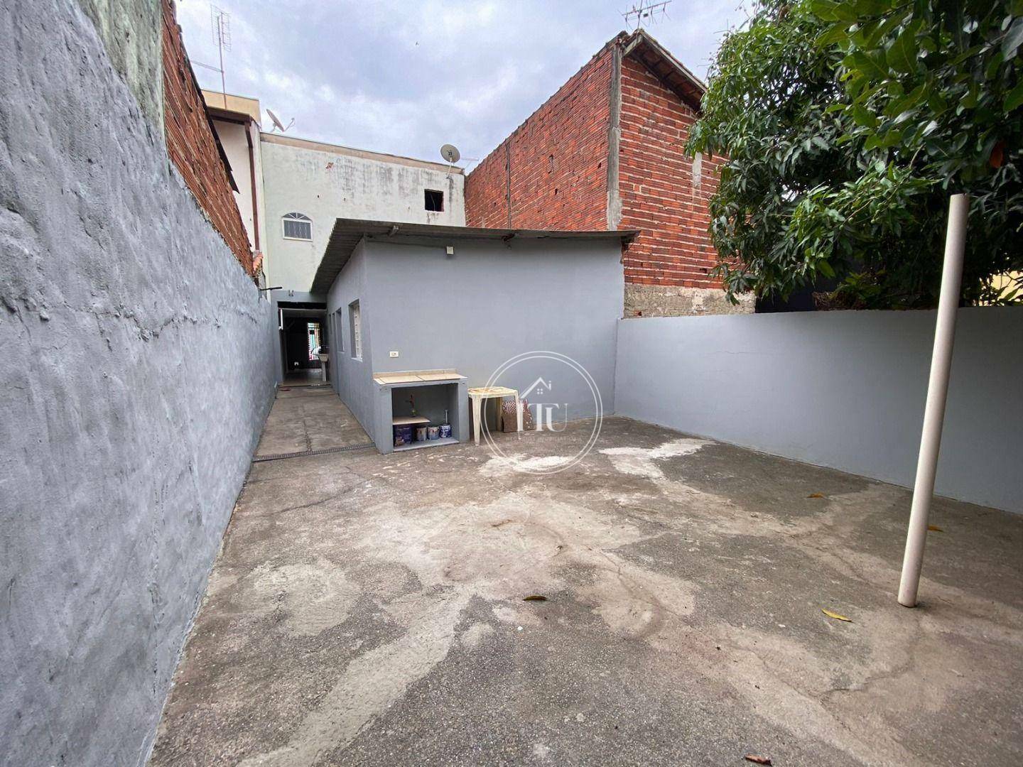 Casa à venda com 1 quarto, 100m² - Foto 33