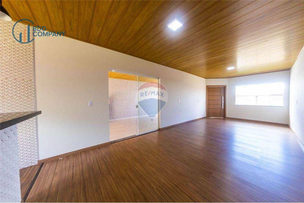 Casa à venda com 3 quartos, 130m² - Foto 15